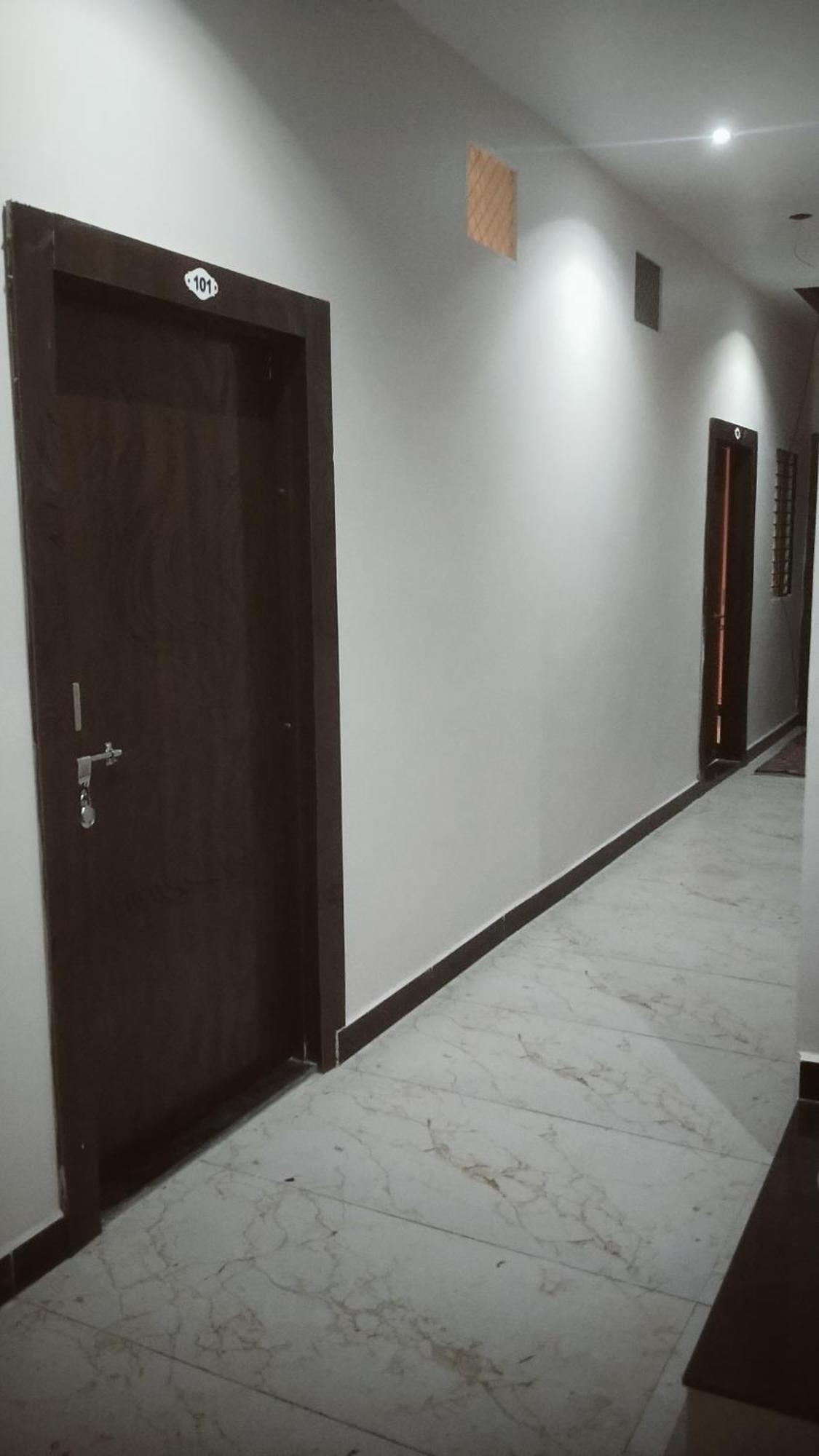 Shivlok Guest House Ujjain Exterior photo